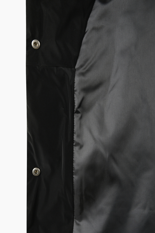 https://img.benettonmall.com/PARTS/KB/26F/BAPD75661BK_MB_D6.jpg