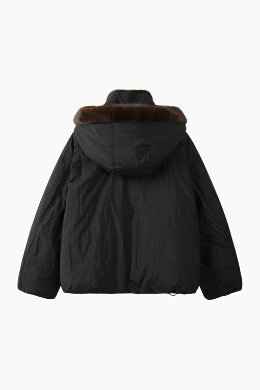 https://img.benettonmall.com/PARTS/KB/26F/BAPDE1661BK_MB_D1.jpg