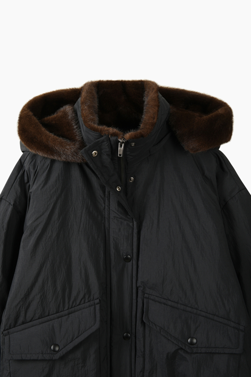 https://img.benettonmall.com/PARTS/KB/26F/BAPDE1661BK_MB_D2.jpg