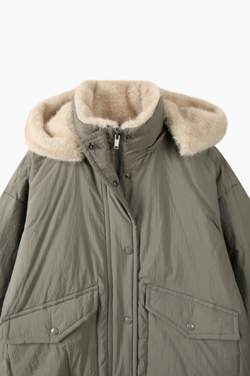 https://img.benettonmall.com/PARTS/KB/26F/BAPDE1661KA_MB_D2.jpg