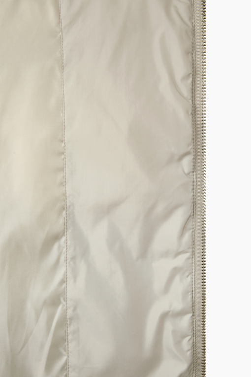 https://img.benettonmall.com/PARTS/KB/26F/BAPDE2661BE_MB_D6.jpg