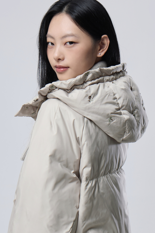 https://img.benettonmall.com/PARTS/KB/26F/BAPDE2661BE_MB_M3.jpg