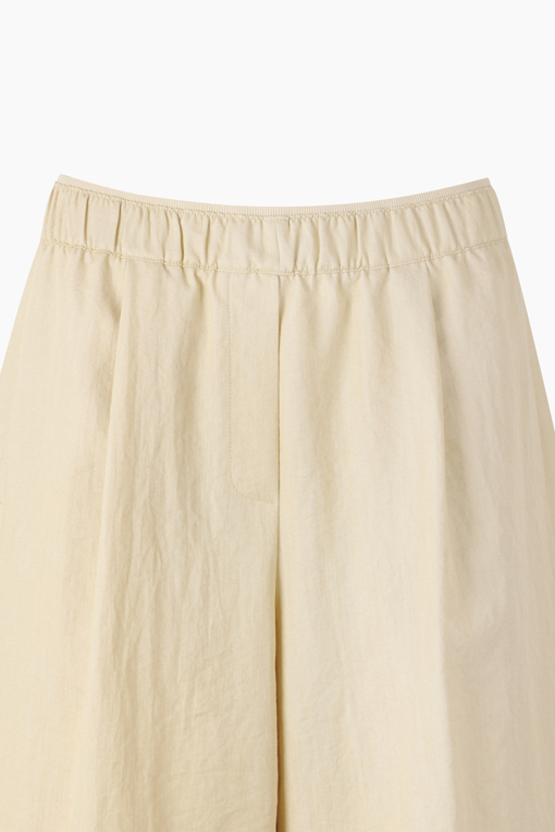 https://img.benettonmall.com/PARTS/KB/26F/BAPT01641BE_MB_D12.jpg?cb=1788777022