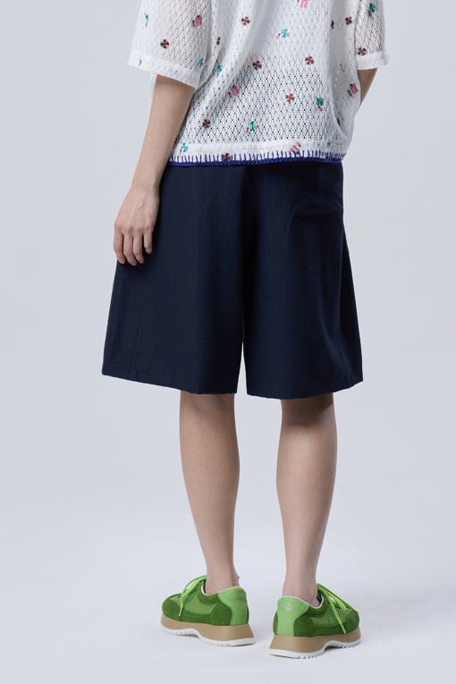 https://img.benettonmall.com/PARTS/KB/26F/BAPT01641IN_MB_D1.jpg?cb=1788777022