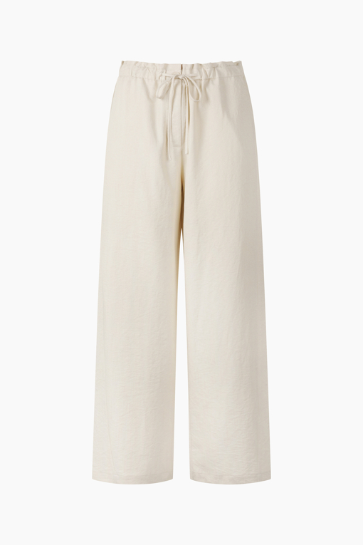 https://img.benettonmall.com/PARTS/KB/26F/BAPT02641IV_MB_D10.jpg?cb=1788777022