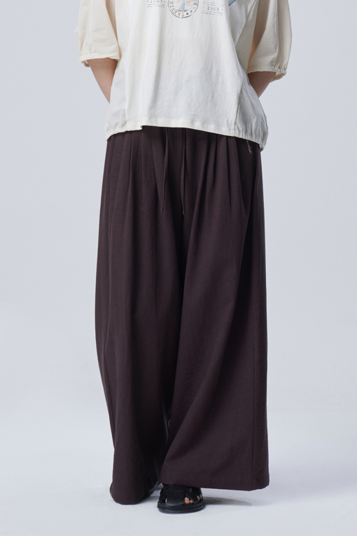 https://img.benettonmall.com/PARTS/KB/26F/BAPT04641BR_MB_D0.jpg?cb=1788777022