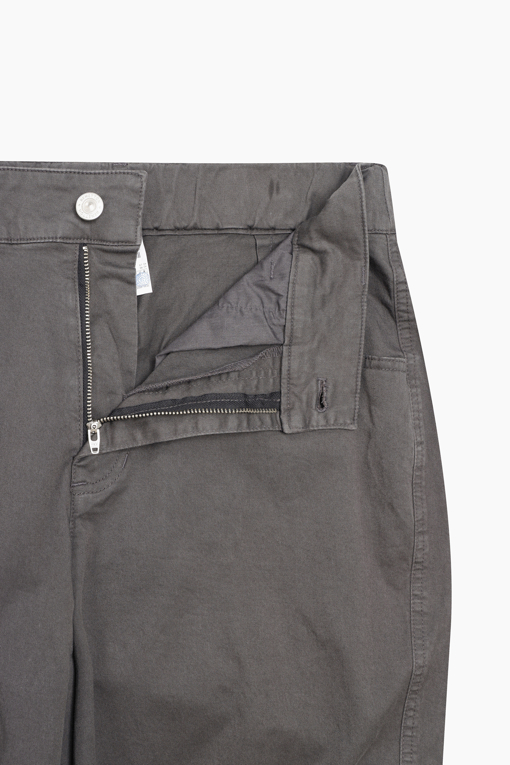 https://img.benettonmall.com/PARTS/KB/26F/BAPT05641GR_MB_D5.jpg