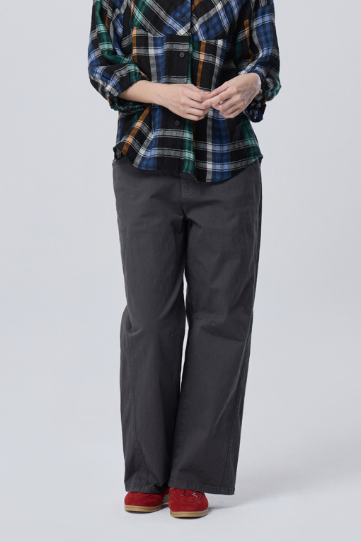 https://img.benettonmall.com/PARTS/KB/26F/BAPT05641GR_MB_M0.jpg?cb=1788777022