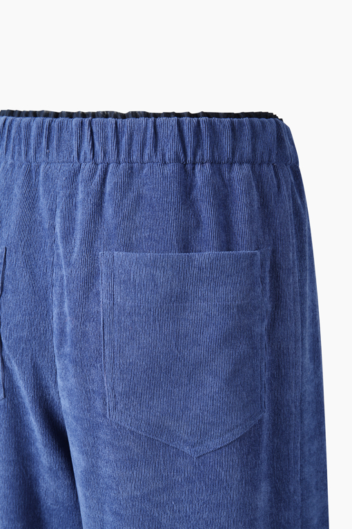 https://img.benettonmall.com/PARTS/KB/26F/BAPT06641BL_MB_D4.jpg