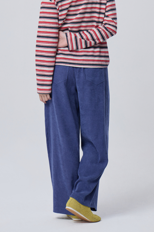https://img.benettonmall.com/PARTS/KB/26F/BAPT06641BL_MB_M1.jpg?cb=1788777022
