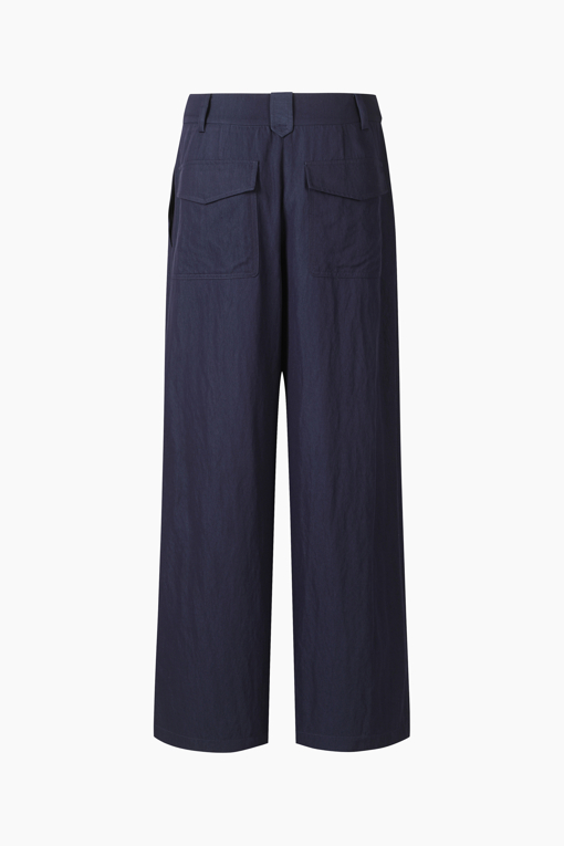 https://img.benettonmall.com/PARTS/KB/26F/BAPT07641DN_MB_D11.jpg?cb=1788777022