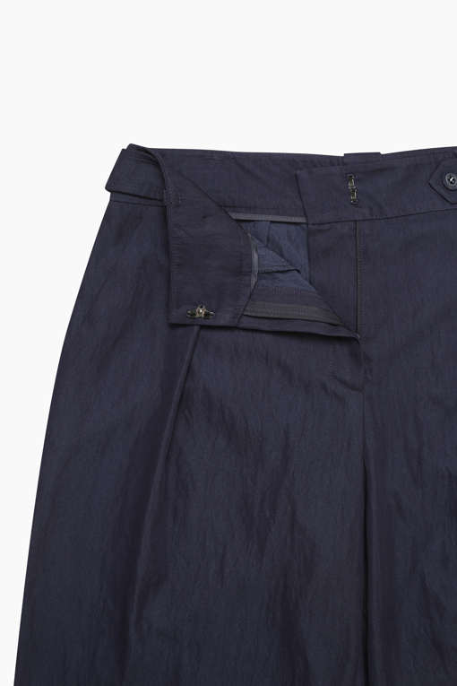 https://img.benettonmall.com/PARTS/KB/26F/BAPT07641DN_MB_D15.jpg?cb=1788777022