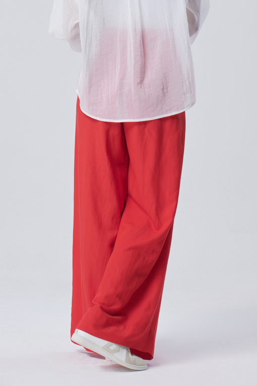 https://img.benettonmall.com/PARTS/KB/26F/BAPT08641RD_MB_D1.jpg?cb=1788777022