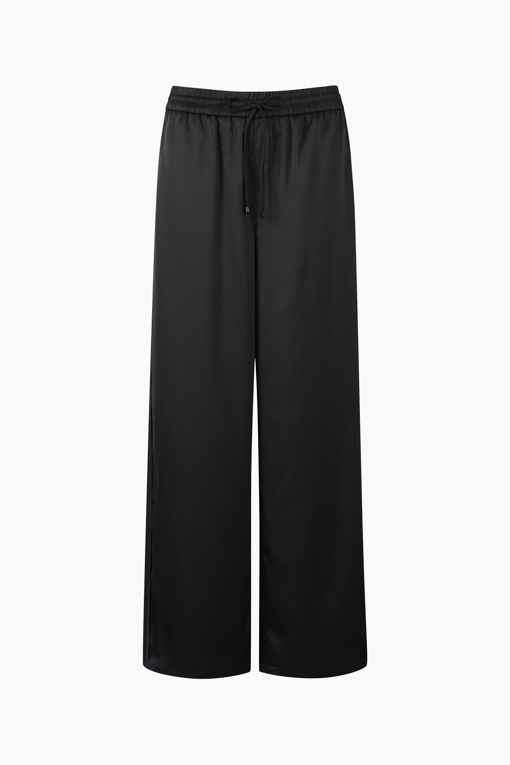 https://img.benettonmall.com/PARTS/KB/26F/BAPT31641BK_MB_D10.jpg?cb=1788777022