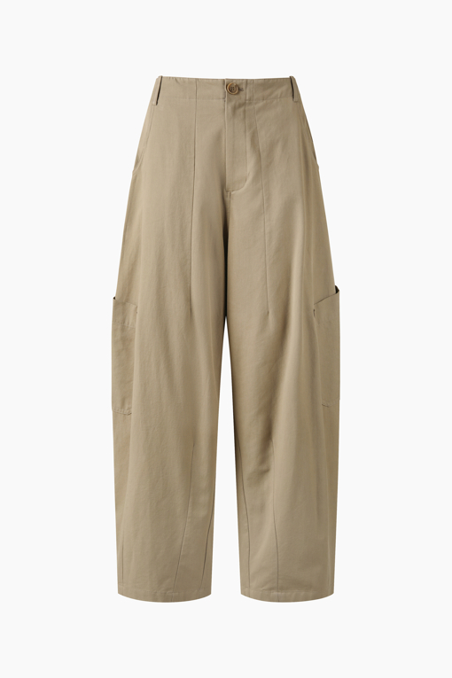 https://img.benettonmall.com/PARTS/KB/26F/BAPT33641BG_MB_D1.jpg