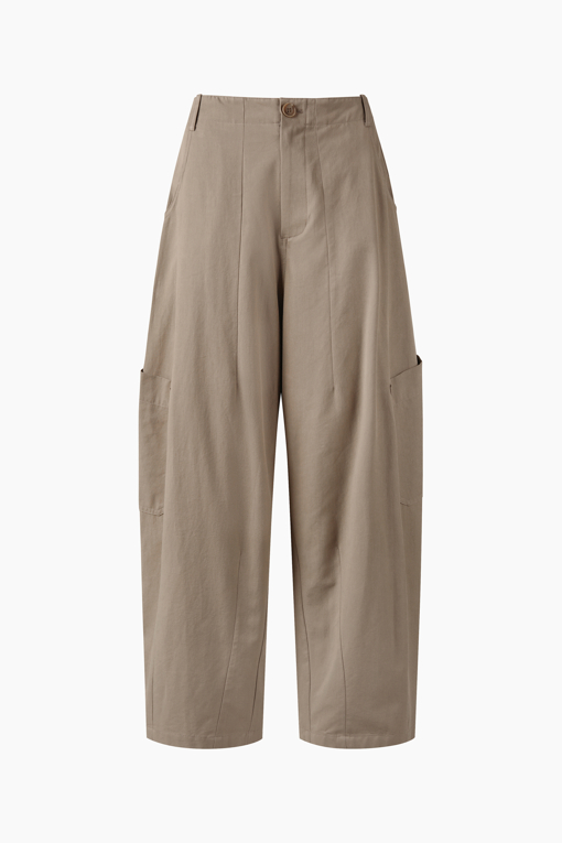 https://img.benettonmall.com/PARTS/KB/26F/BAPT33641BG_MB_D1.jpg?cb=1788777022
