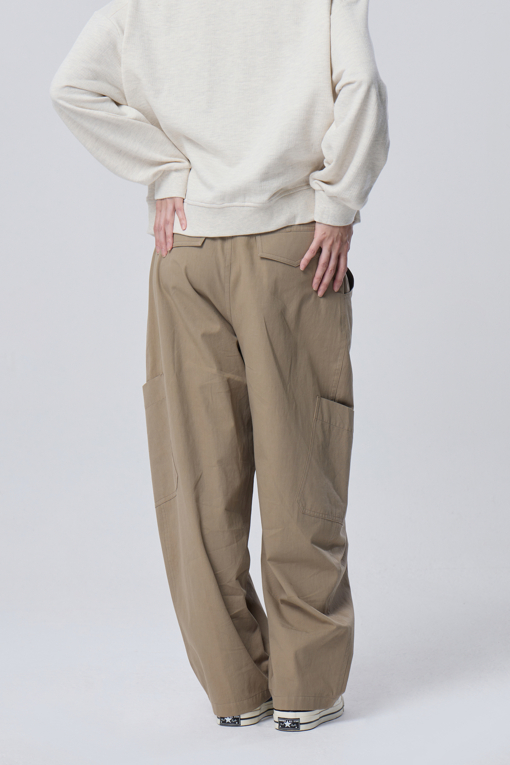 https://img.benettonmall.com/PARTS/KB/26F/BAPT33641BG_MB_M1.jpg?cb=1788777022