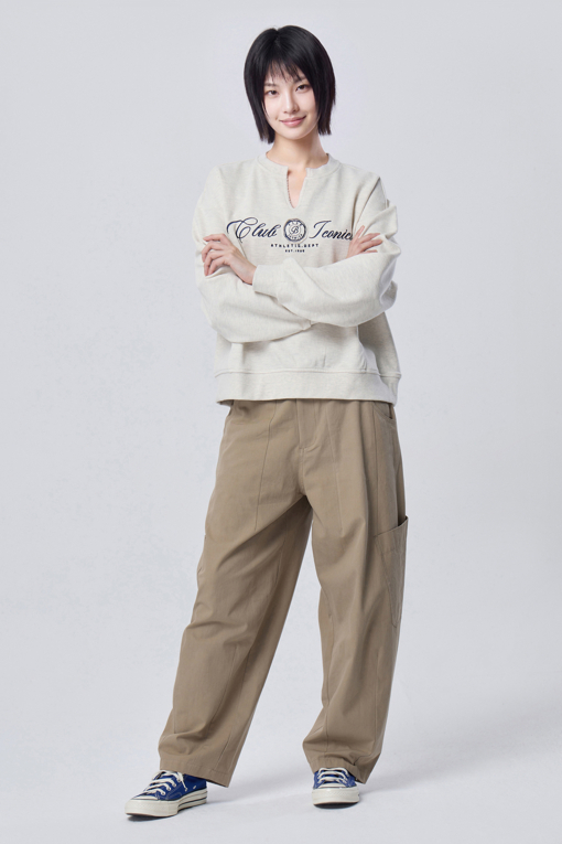 https://img.benettonmall.com/PARTS/KB/26F/BAPT33641BG_MB_M5.jpg?cb=1788777022
