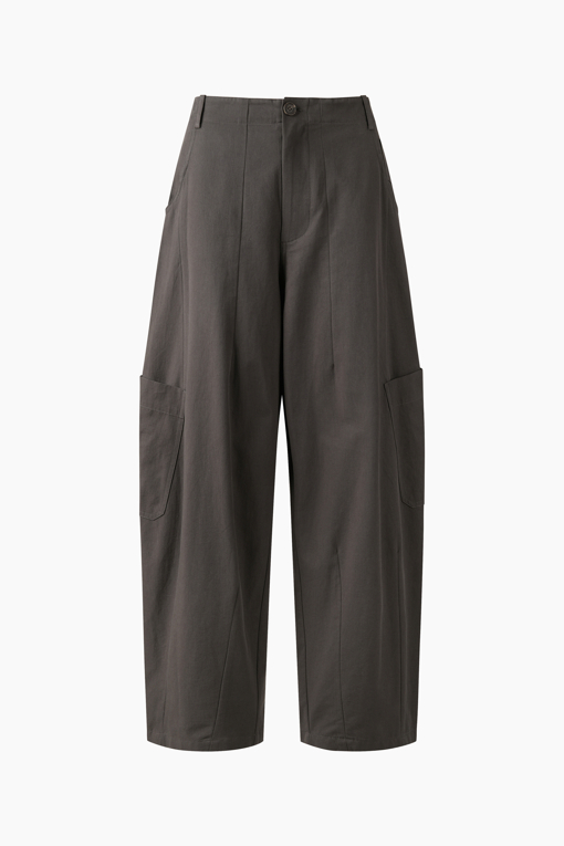 https://img.benettonmall.com/PARTS/KB/26F/BAPT33641DG_MB_D0.jpg