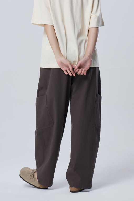 https://img.benettonmall.com/PARTS/KB/26F/BAPT33641DG_MB_M1.jpg?cb=1788777022