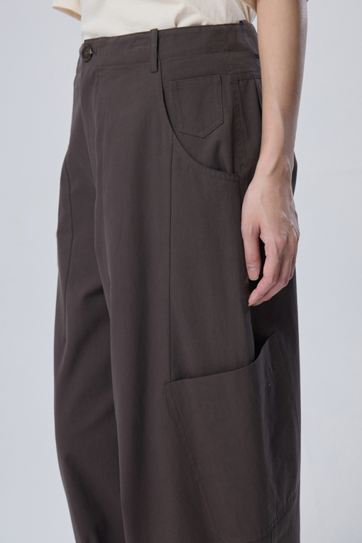 https://img.benettonmall.com/PARTS/KB/26F/BAPT33641DG_MB_M3.jpg?cb=1788777022