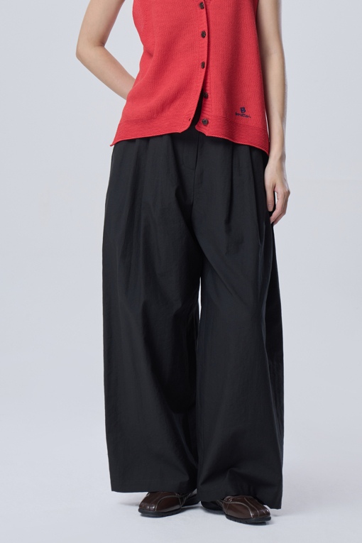 https://img.benettonmall.com/PARTS/KB/26F/BAPT34641BK_MB_D0.jpg?cb=1788777022