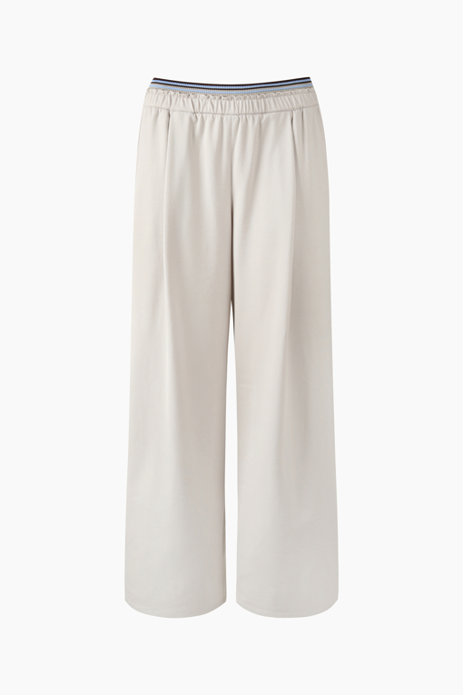 https://img.benettonmall.com/PARTS/KB/26F/BAPT35641BE_MB_D0.jpg