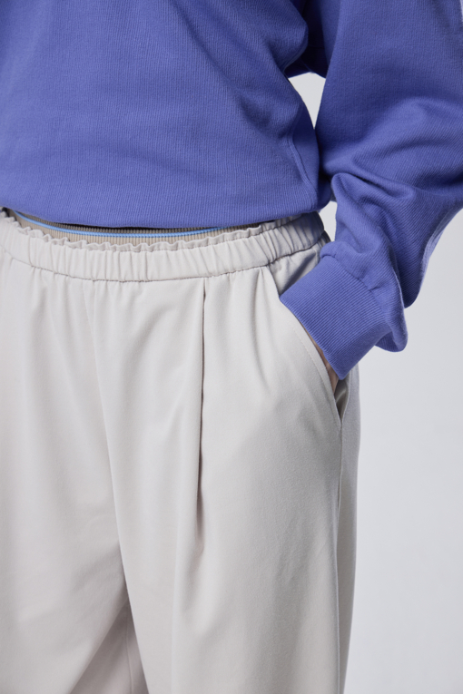 https://img.benettonmall.com/PARTS/KB/26F/BAPT35641BE_MB_M3.jpg?cb=1788777022