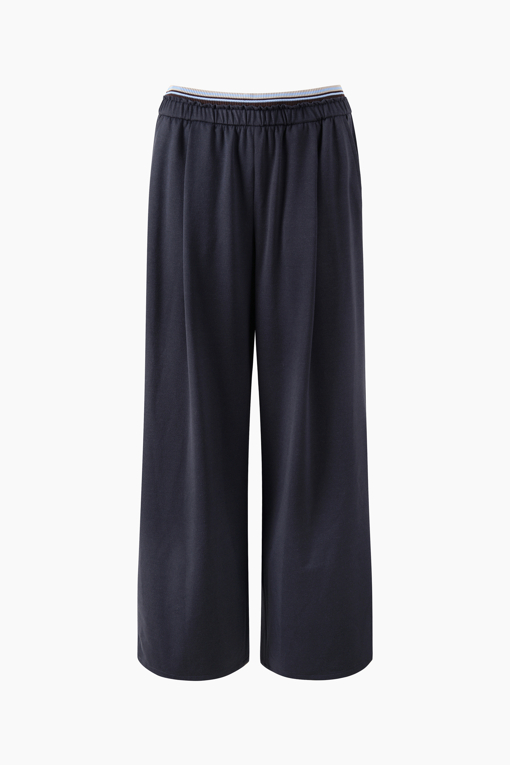 https://img.benettonmall.com/PARTS/KB/26F/BAPT35641DN_MB_D0.jpg