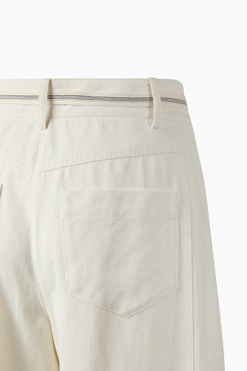https://img.benettonmall.com/PARTS/KB/26F/BAPT36641IV_MB_D4.jpg