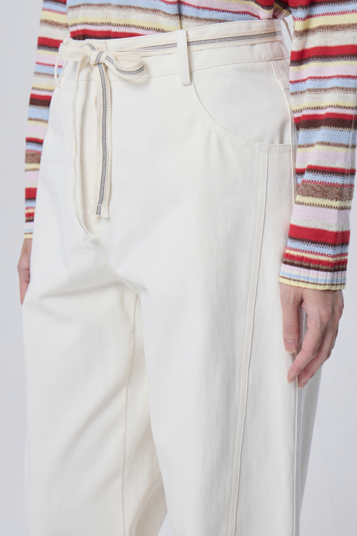 https://img.benettonmall.com/PARTS/KB/26F/BAPT36641IV_MB_M3.jpg?cb=1788777022