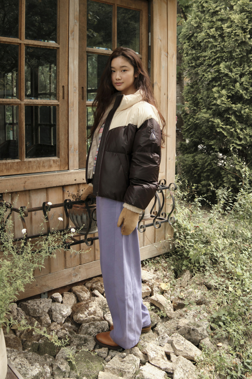 https://img.benettonmall.com/PARTS/KB/26F/BAPT36641VO_MB_D0.jpg