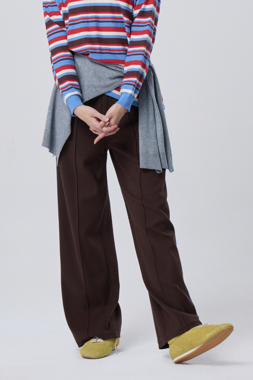 https://img.benettonmall.com/PARTS/KB/26F/BAPT37641BR_MB_M0.jpg?cb=1788777022