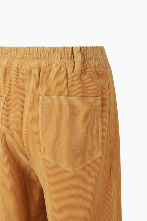 https://img.benettonmall.com/PARTS/KB/26F/BAPT50661CA_MB_D4.jpg
