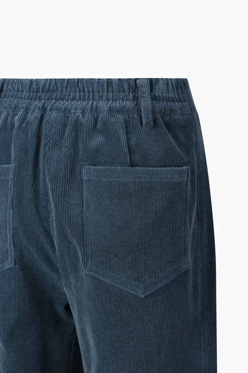 https://img.benettonmall.com/PARTS/KB/26F/BAPT50661NY_MB_D4.jpg