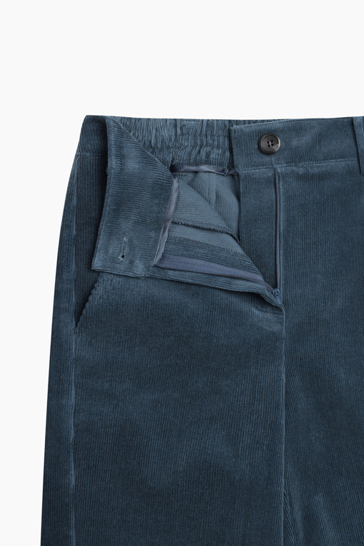 https://img.benettonmall.com/PARTS/KB/26F/BAPT50661NY_MB_D5.jpg