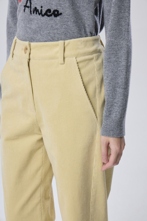 https://img.benettonmall.com/PARTS/KB/26F/BAPT50661YE_MB_M3.jpg