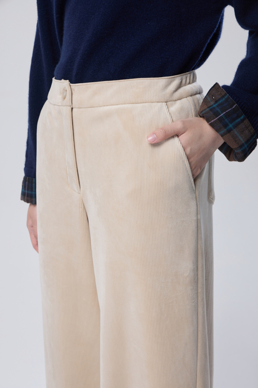 https://img.benettonmall.com/PARTS/KB/26F/BAPT52661BE_MB_M3.jpg