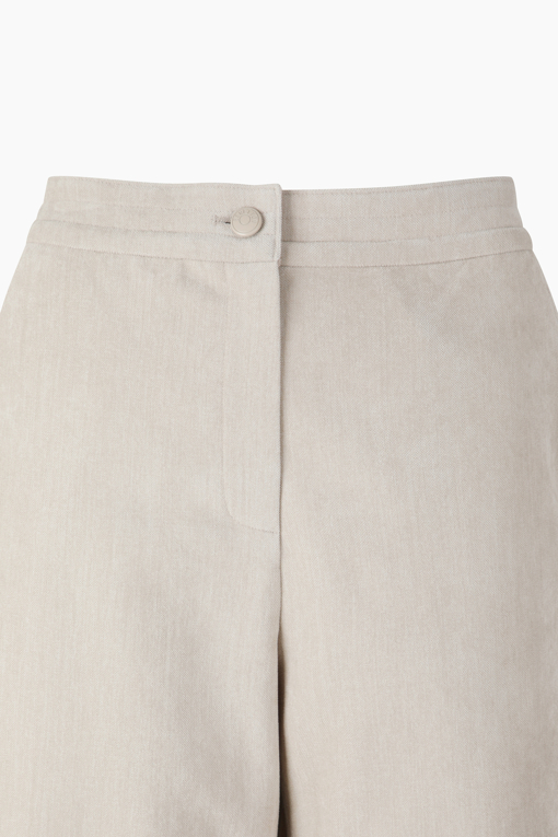 https://img.benettonmall.com/PARTS/KB/26F/BAPT53661BE_MB_D2.jpg