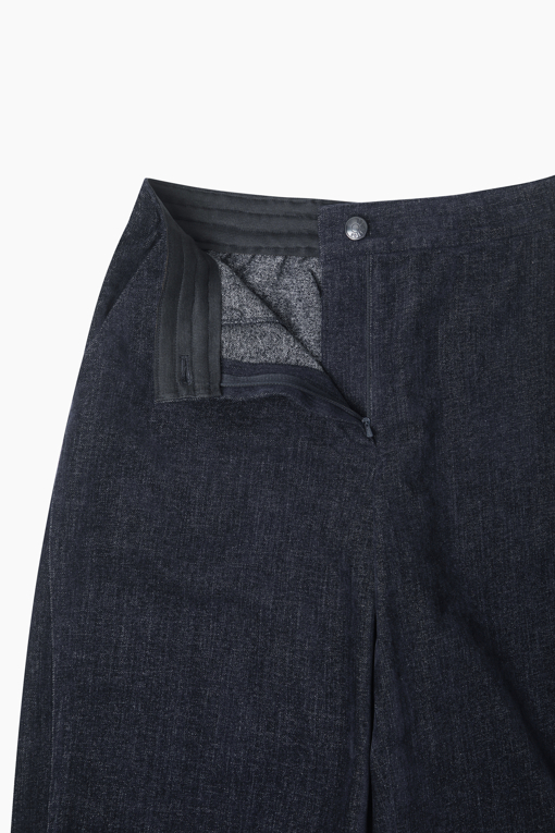 https://img.benettonmall.com/PARTS/KB/26F/BAPT53661NY_MB_D5.jpg