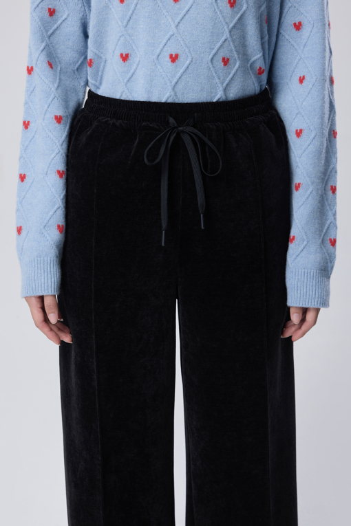 https://img.benettonmall.com/PARTS/KB/26F/BAPT57661BK_MB_M2.jpg