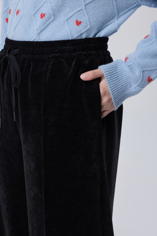 https://img.benettonmall.com/PARTS/KB/26F/BAPT57661BK_MB_M3.jpg