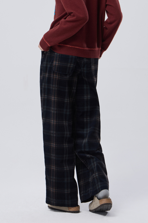 https://img.benettonmall.com/PARTS/KB/26F/BAPT59661GN_MB_M1.jpg