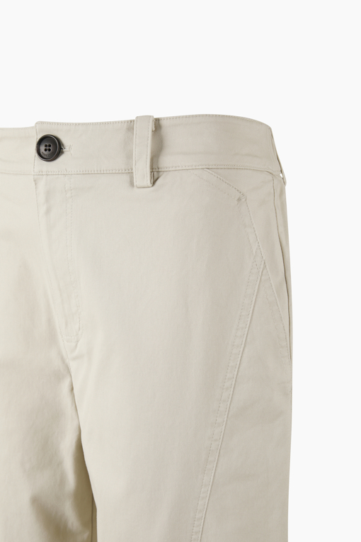 https://img.benettonmall.com/PARTS/KB/26F/BAPT60661BG_MB_D3.jpg