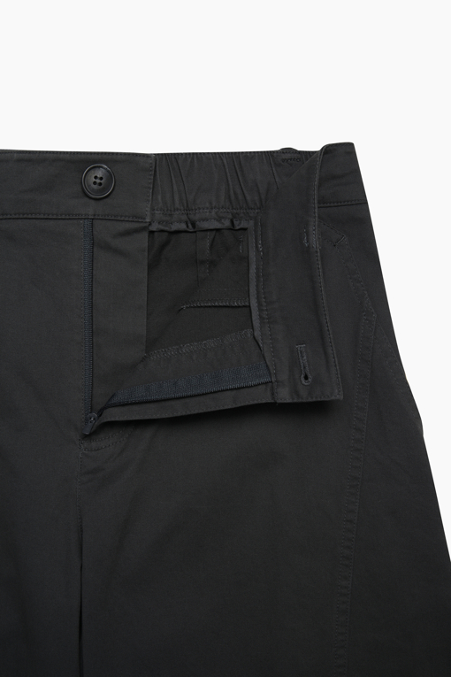 https://img.benettonmall.com/PARTS/KB/26F/BAPT60661DG_MB_D5.jpg