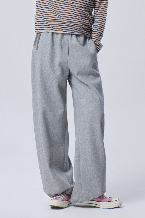 https://img.benettonmall.com/PARTS/KB/26F/BAPT72661GR_MB_M0.jpg