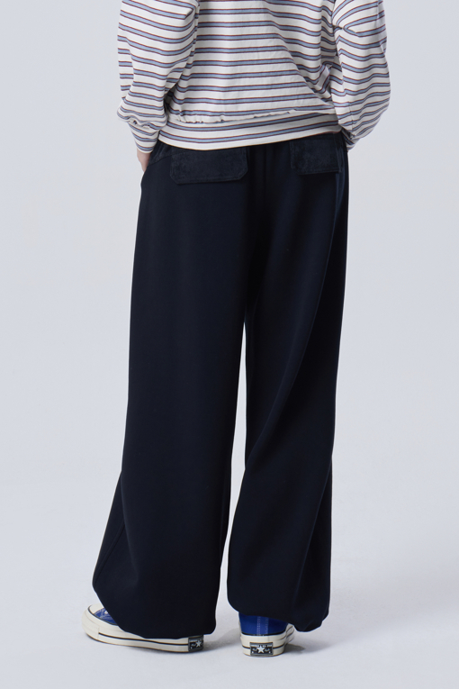 https://img.benettonmall.com/PARTS/KB/26F/BAPT72661NY_MB_M1.jpg