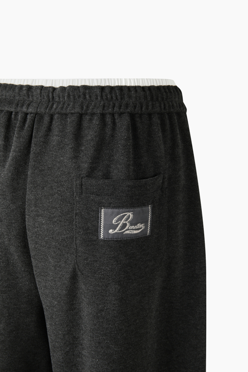 https://img.benettonmall.com/PARTS/KB/26F/BAPTE4661DG_MB_D5.jpg