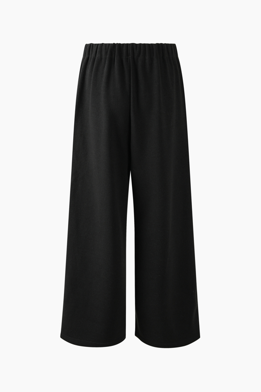 https://img.benettonmall.com/PARTS/KB/26F/BAPTF2661BK_MB_D1.jpg
