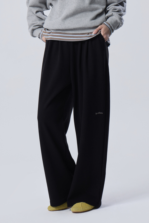 https://img.benettonmall.com/PARTS/KB/26F/BAPTF2661BK_MB_M0.jpg